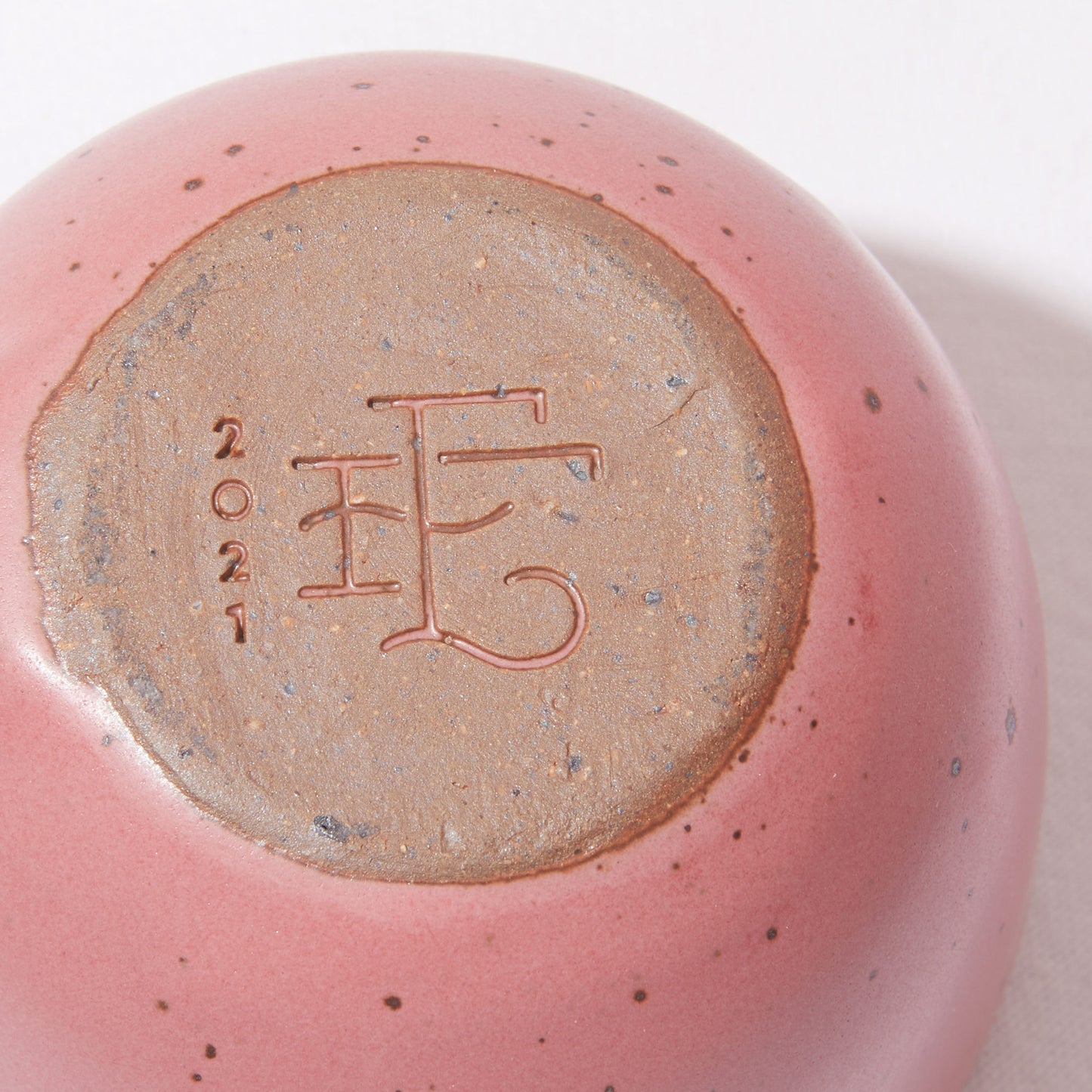 Sunday Morning Mug in Rococo bottom design